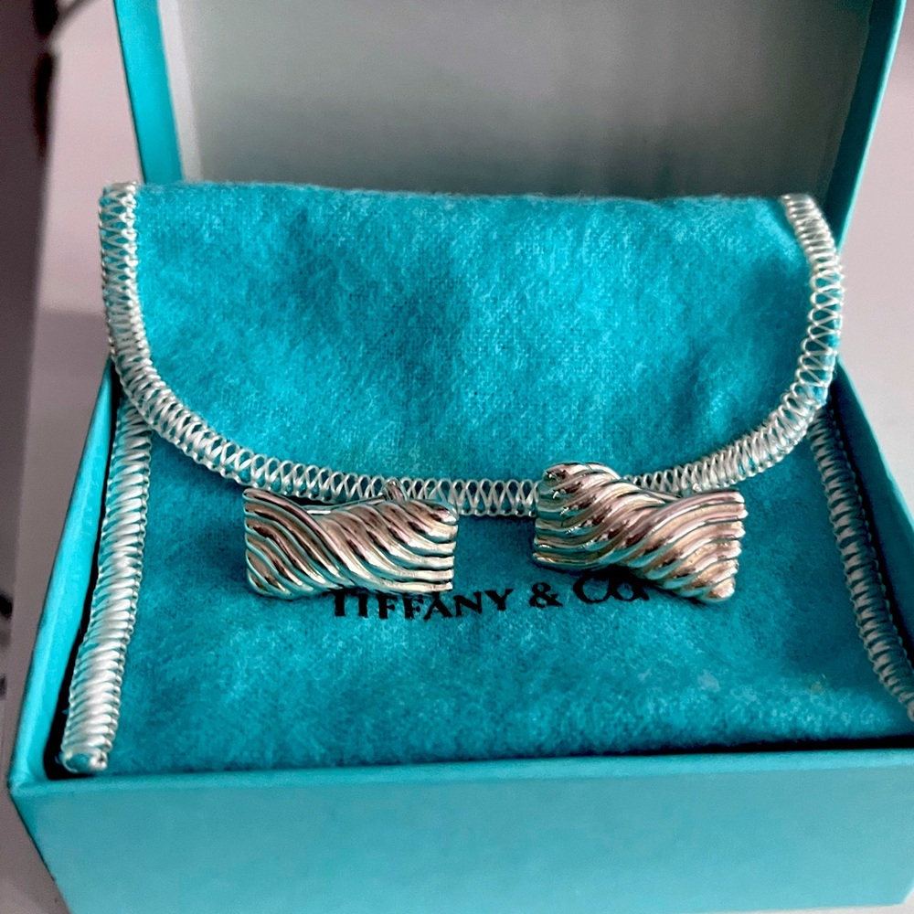 Vintage Tiffany Bow Tie Earrings (clip-on)